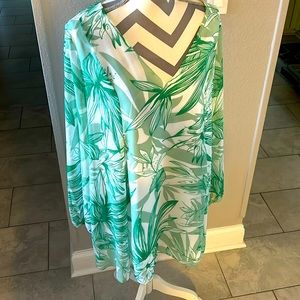 BCBGeneration - Green & White -Chiffon Palm V Neck Shift Dress